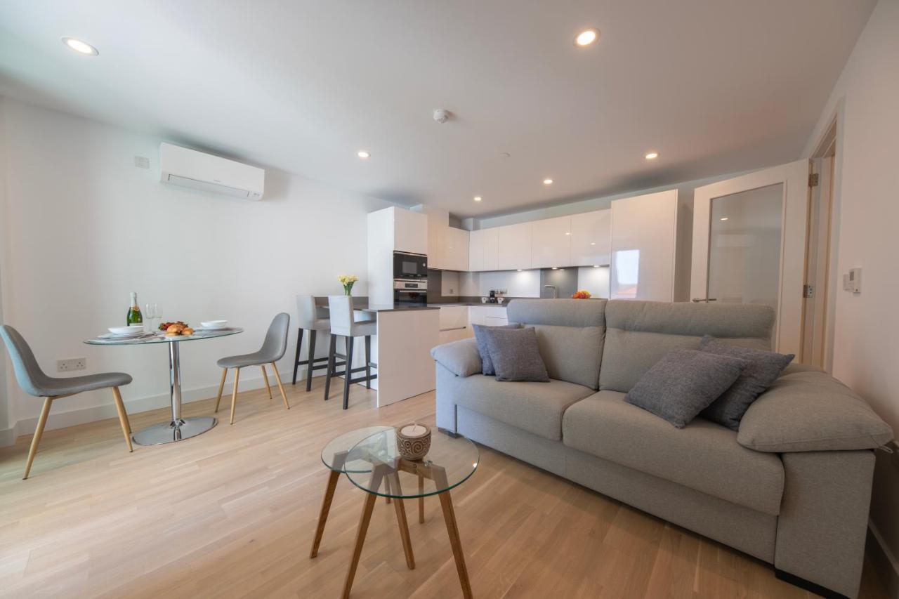Brand New Luxury 1 Bed 2 Bath Apartment - Spa & Pool Gibilterra Esterno foto